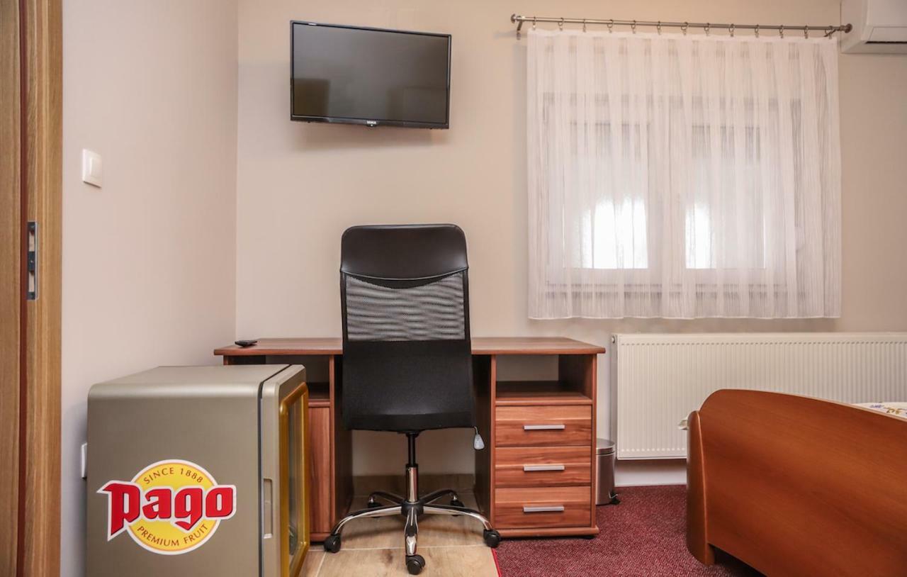 Hotel Zrinski Koprivnica Dış mekan fotoğraf